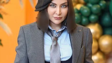 تیپ خفن خانم بازیگر با کت و شلوار و کراوات!