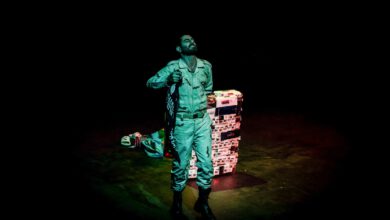 «مرز»؛ انعکاس صدای واقعی مرزنشینان و کولبران بر صحنه تئاتر